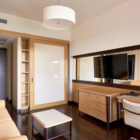 UNAHOTELS Varese Esterno foto