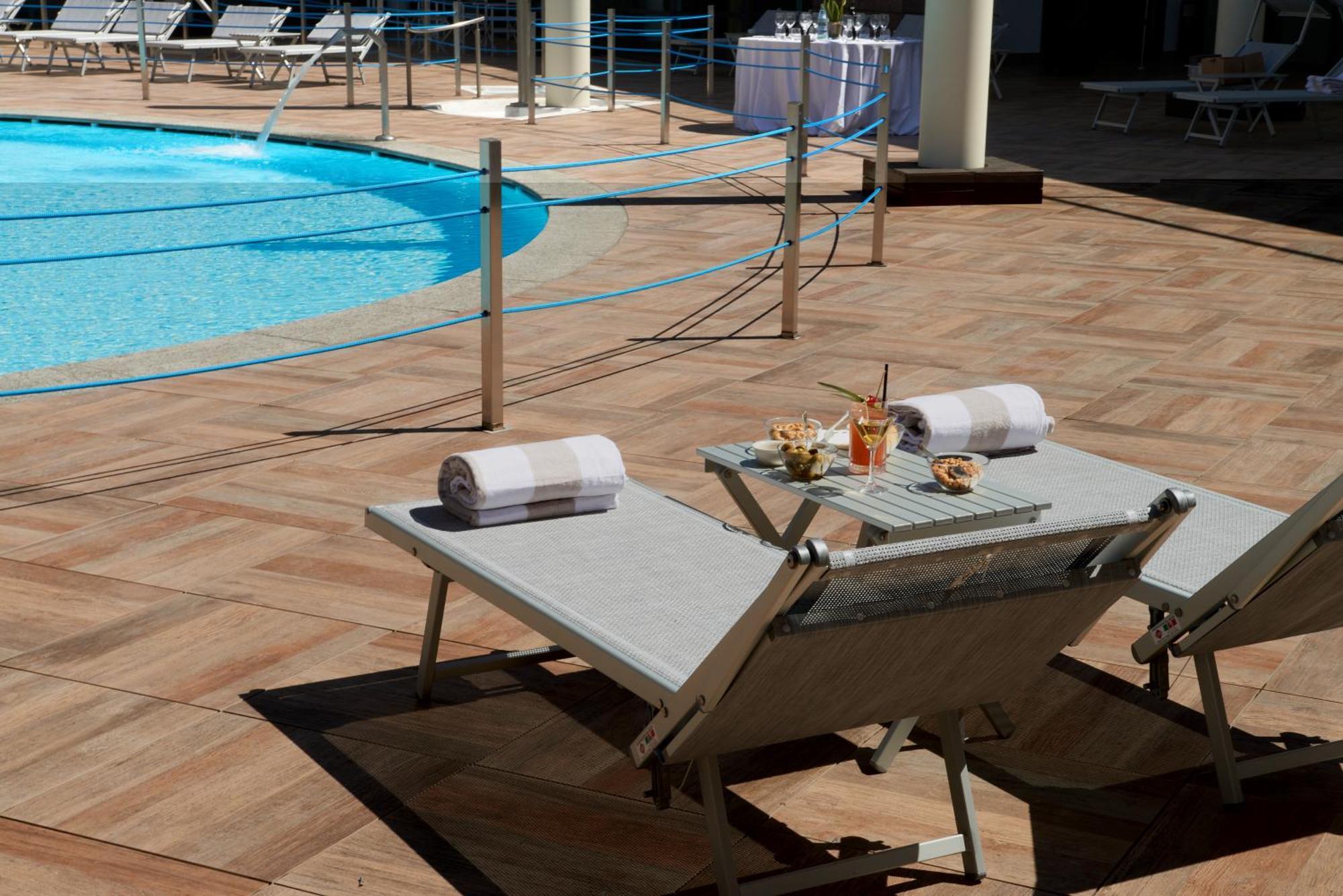 UNAHOTELS Varese Esterno foto